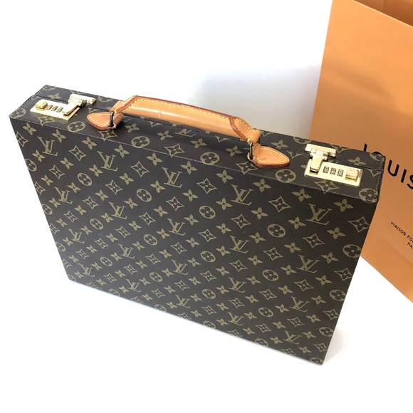 Louis Vuitton Other - Louis Vuitton attache case